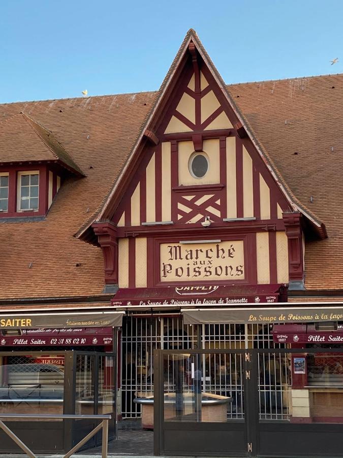 Blanvatel A Trouville Eksteriør billede